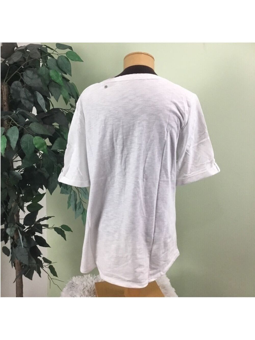 SOLD Croft & Barrow roll tan utility henley pullover top Woman’s size XXL - Picture 3 of 13